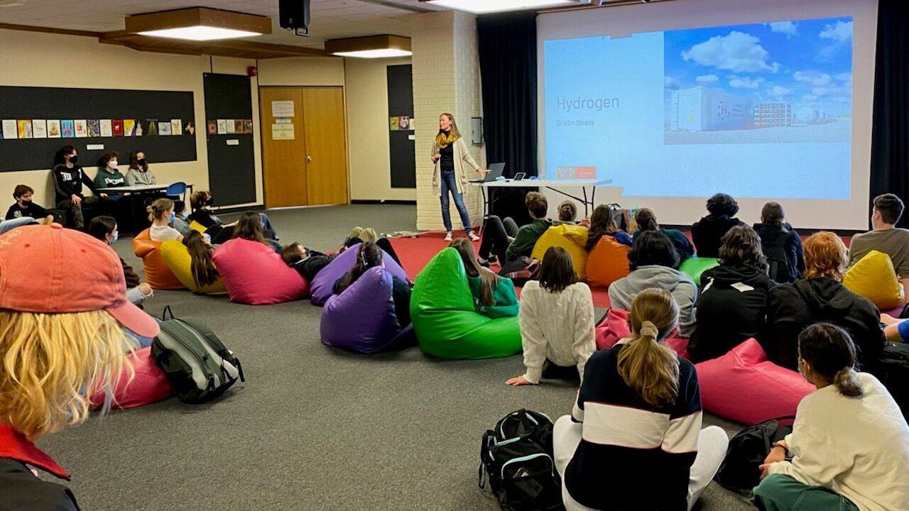 Dr Kim Beasy presenting on hydrogen technologies to Year 11 and 12 students at Hobart College in April 2022.