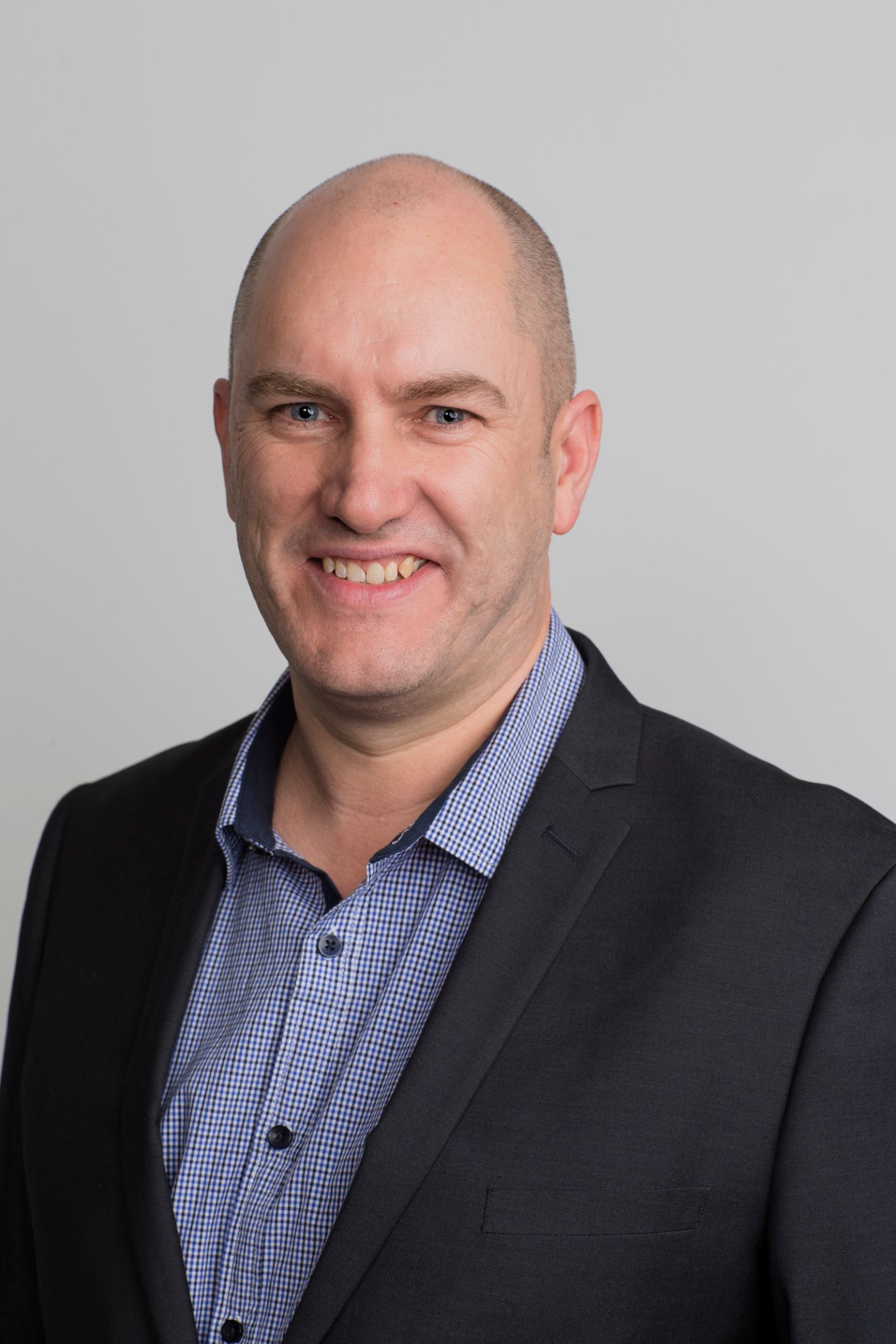 Swinburne Facilitator Robert Mackinnon Swinburne Facilitator Robert Mackinnon